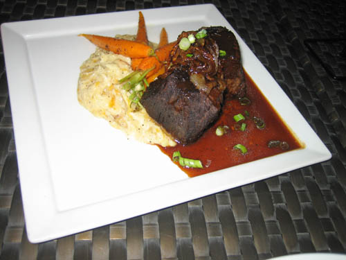 glow lounge and cuisine dine review