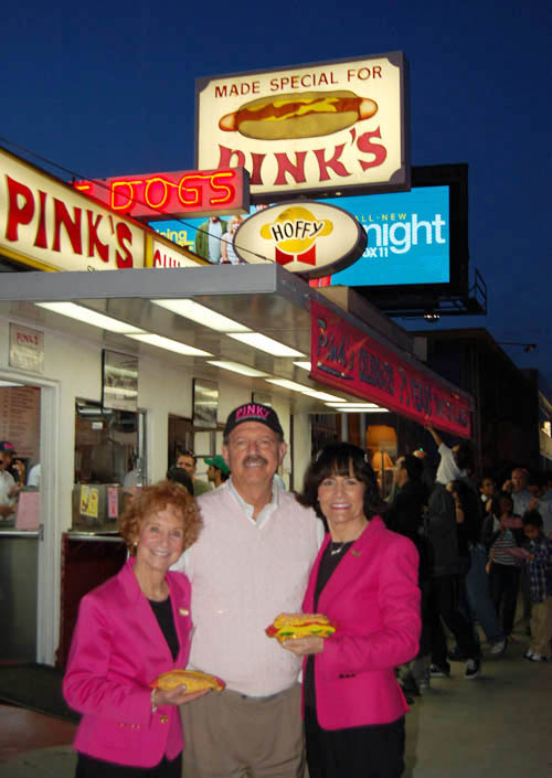 pink's-hot-dogs-los-angeles-dine-review