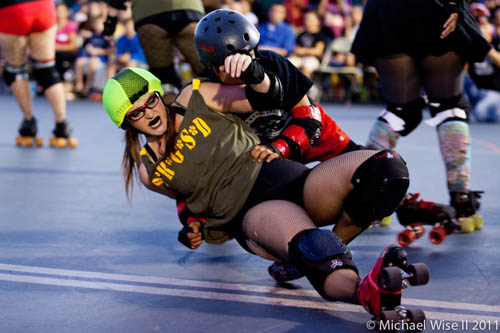 tough-girls-roller-derby
