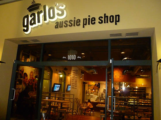 garlos-aussie-pie-shop-dine-review