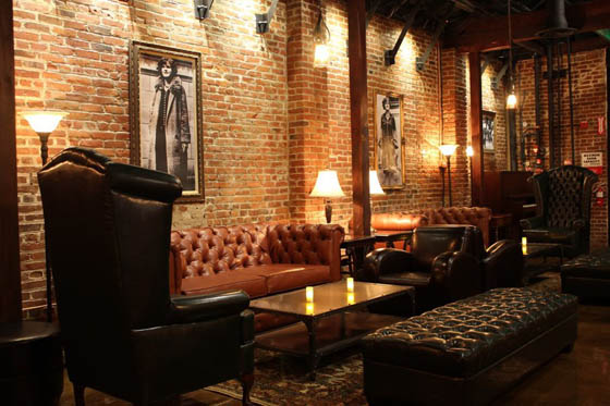 next-door-lounge-dine-review